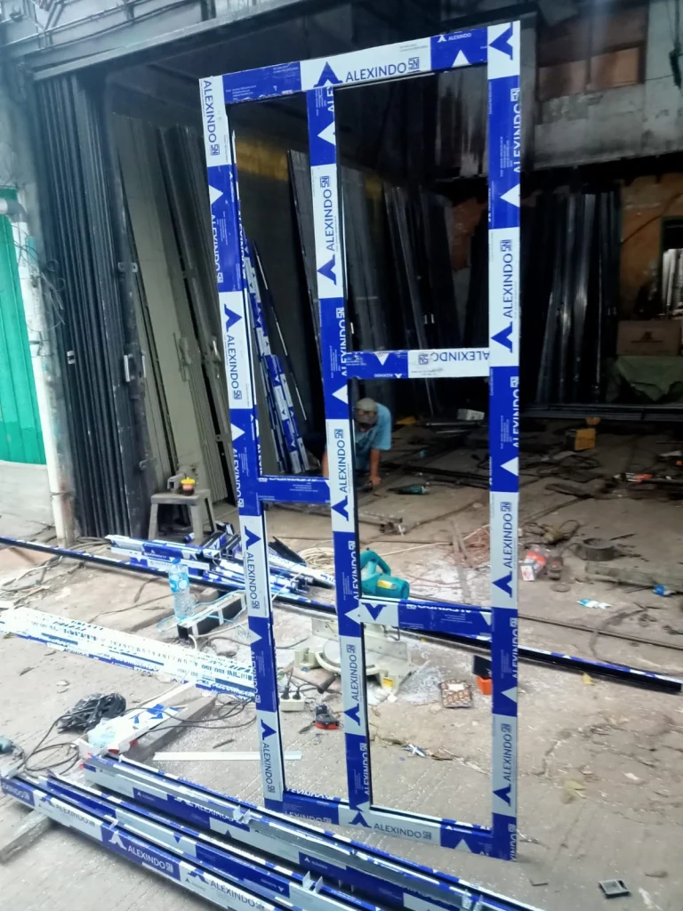 jasa pasang kusen aluminium
